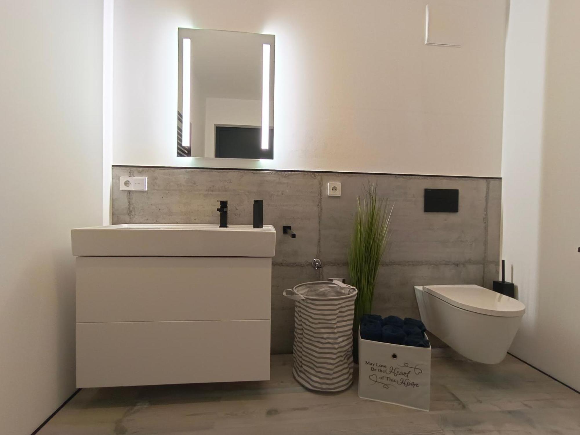Wohlfuehl-Ferienwohnung "Igelnest" Vorderelsenwang ภายนอก รูปภาพ