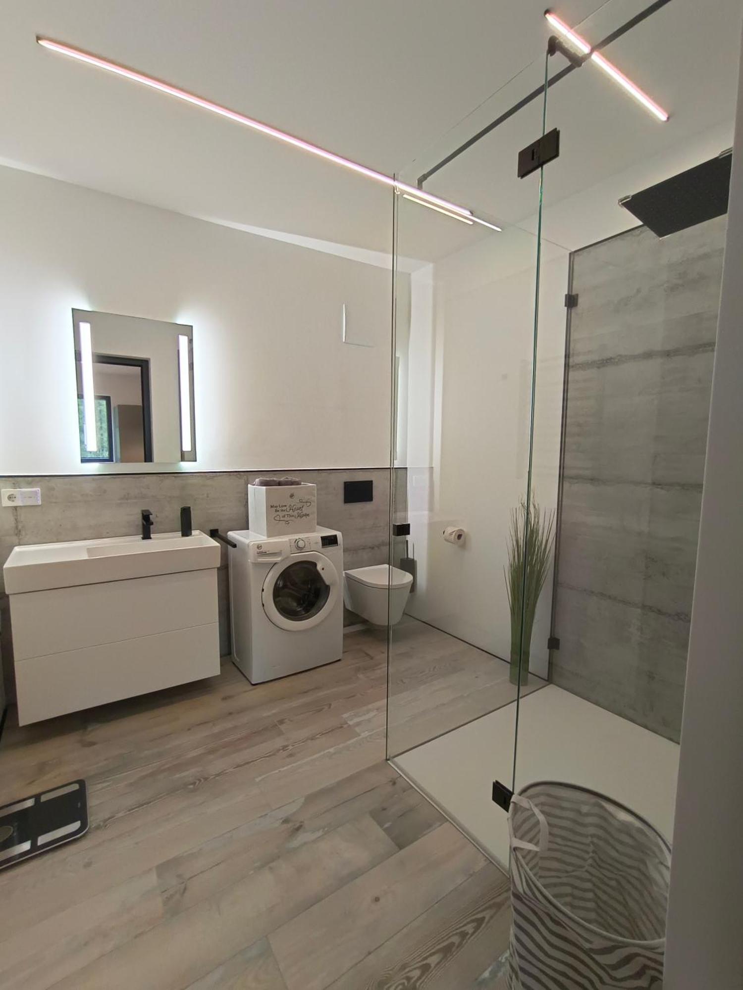 Wohlfuehl-Ferienwohnung "Igelnest" Vorderelsenwang ภายนอก รูปภาพ